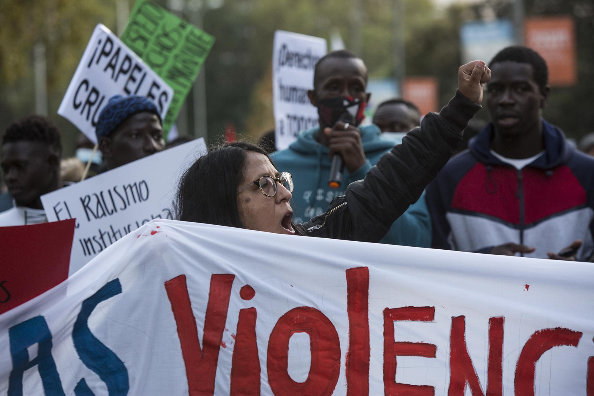 Manifestación antirracista en Madrid: Contra la violencia racista y los delitos de odio - 3